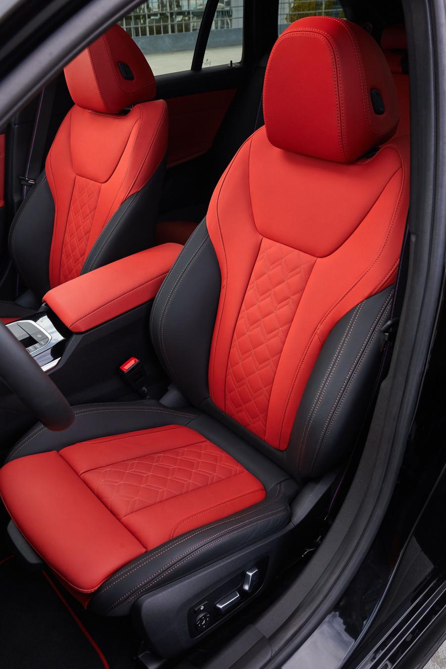 Интерьер BMW M340i xDrive Touring (G21) 2019 года  (WW) (фото 46 из 50)